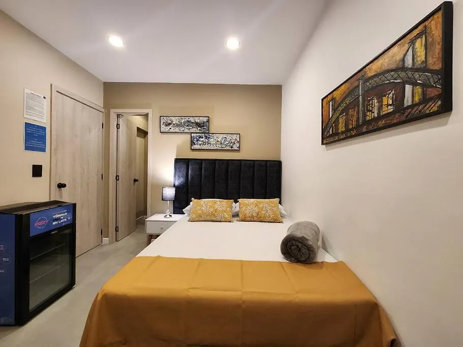 Estudio Parque Del Poblado 204 Medellin Apartment